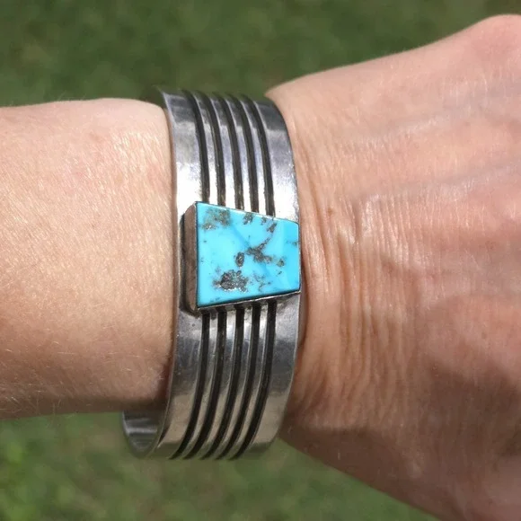 Sterling Silver Cuff Ridged Bracelet Kingman Black Web Turquoise Abstract NA