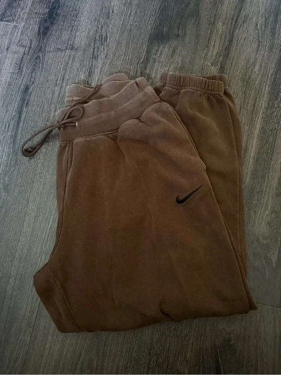 Nike Brown sweatpants