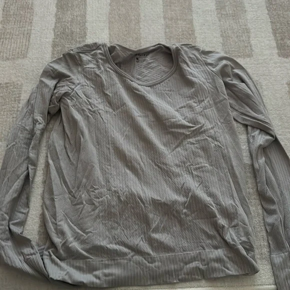 Women’s Nike dri fit long sleeve
