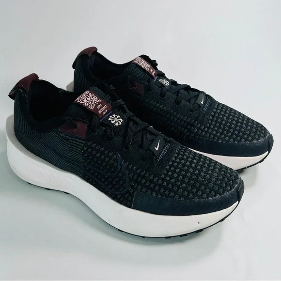 Nike‎ Interact Run Black Purple Ink Womens Sneakers Size 8.5 Flyknit Athletic