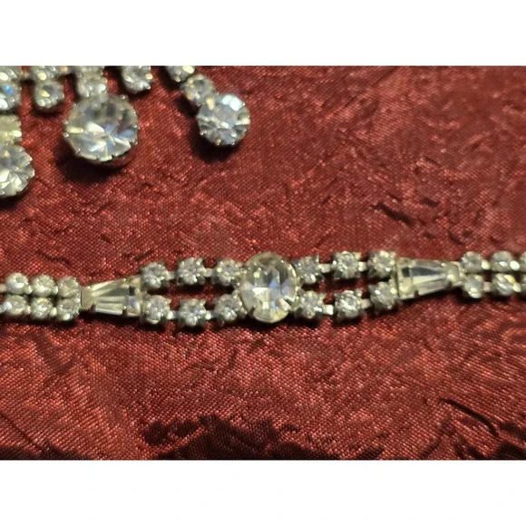 Signed La Rel Vintage Rhinestone Silver Tone Tennis Bracelet 7