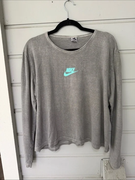 Vintage Nike Gray Long-Sleeve Tee with Teal Swoosh