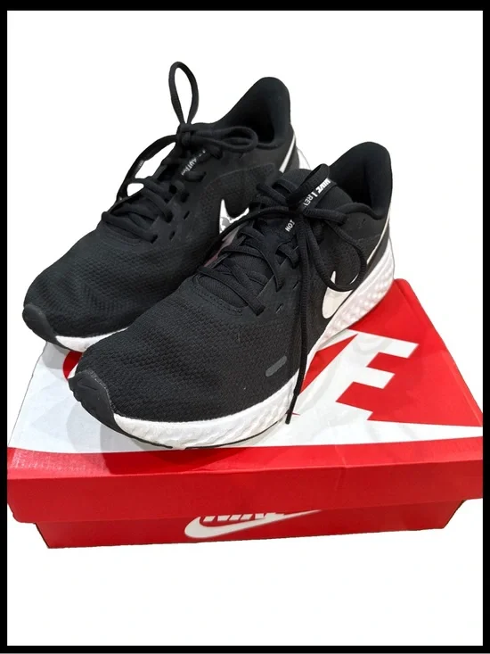 Nike Revolution 5 Anthracite Women's US Size 10 BQ3207-002