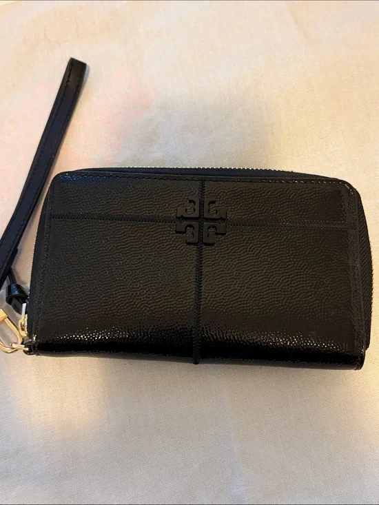 Tory Burch Black Patent Logo Wristlet Wallet