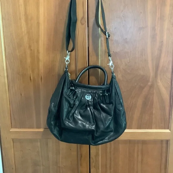Tory Burch Verona Black Leather Pocketbook with Shoulder Straps and Handles