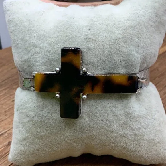 Cross Tortoise Silver Tone Hammered Hook Bangle Bracelet