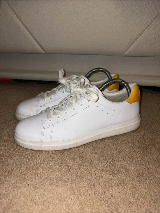 Women’s White/Yellow Tory Burch Howell Court sneakers Leather Sz 9M
