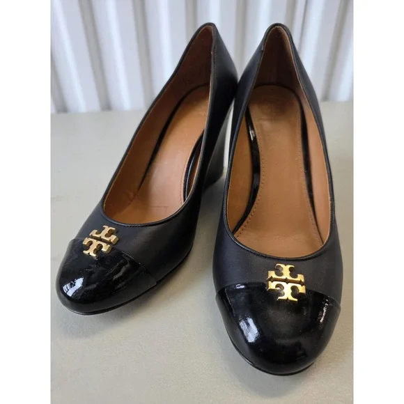 Tory Burch Shoes Womens Size 8 Black Leather Patent Wedge Cap Toe Logo Pump