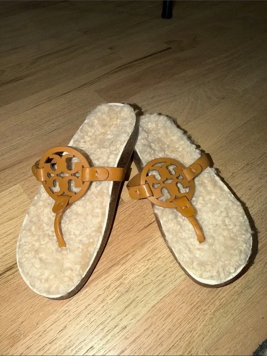 Carmel Tory Burch Miller Cloud Shearling Sandals