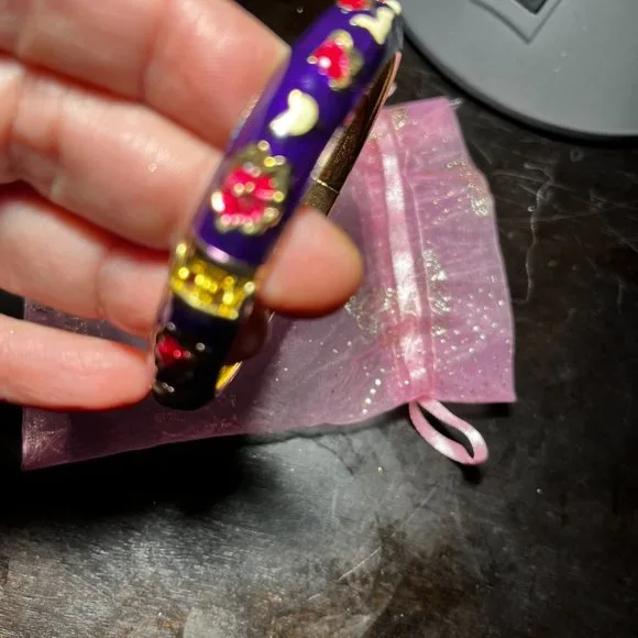 Bangle Bracelet with Butterflies‎ (wa/x)