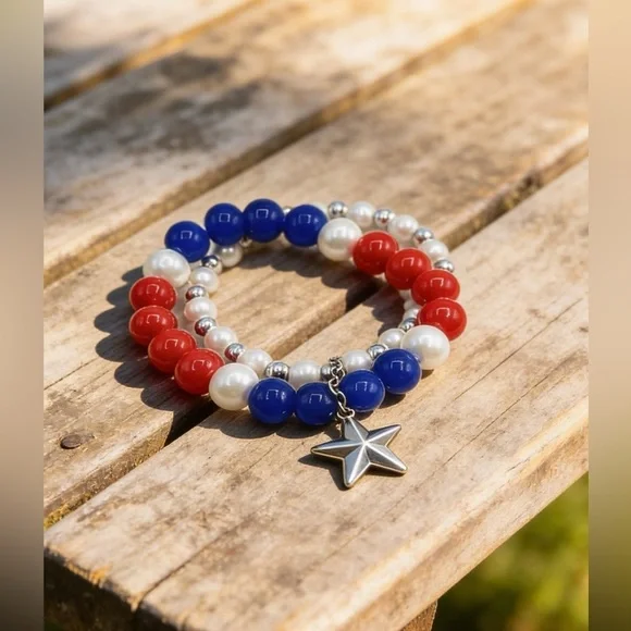 Patriotic Star Charm Beaded Bracelet – Red, White & Blue Stretch Bracelet