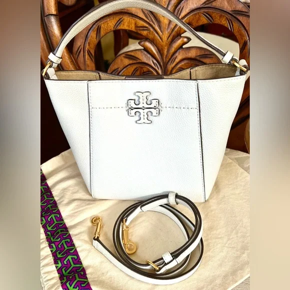 TORY BURCH White Mcgraw Bucket with Cross Body Strap & Dust bag