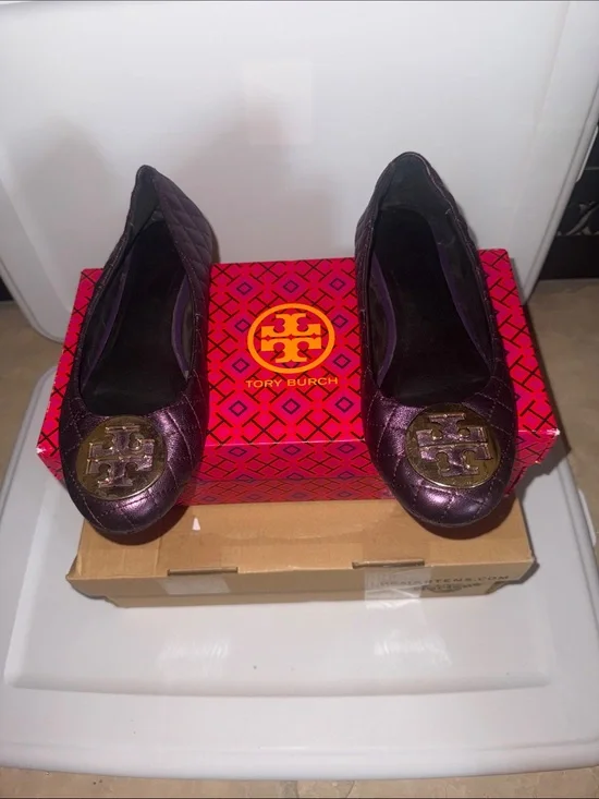 Tory Burch Metallic Plum Quilted Logo Ballet Flats
