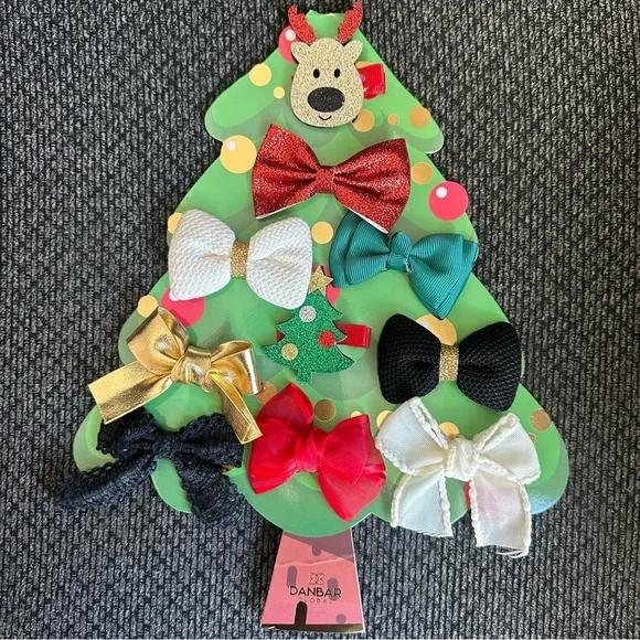 Girls/ toddler clip bows total of 10