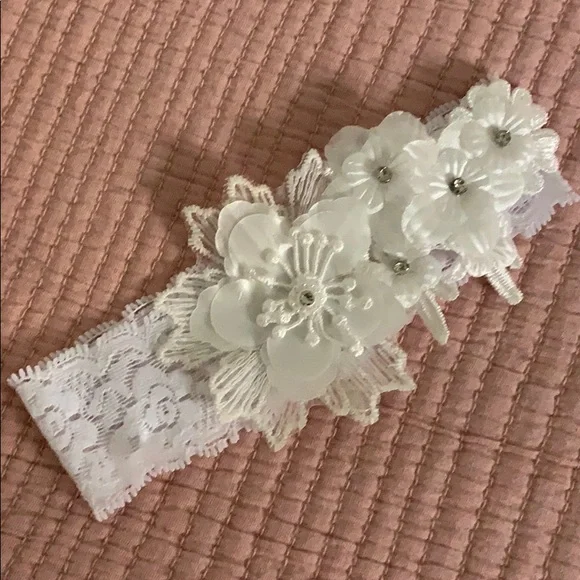 NWOT - 0-3 Month Baby Lace Headband White