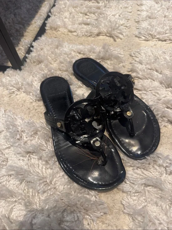 Damaged-Authentic Tory Burch Miller Sandals