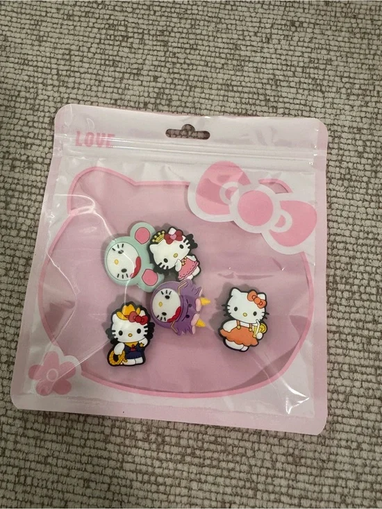 Hello Kitty Multicolor Rubber Shoe Charms - Pink Pack