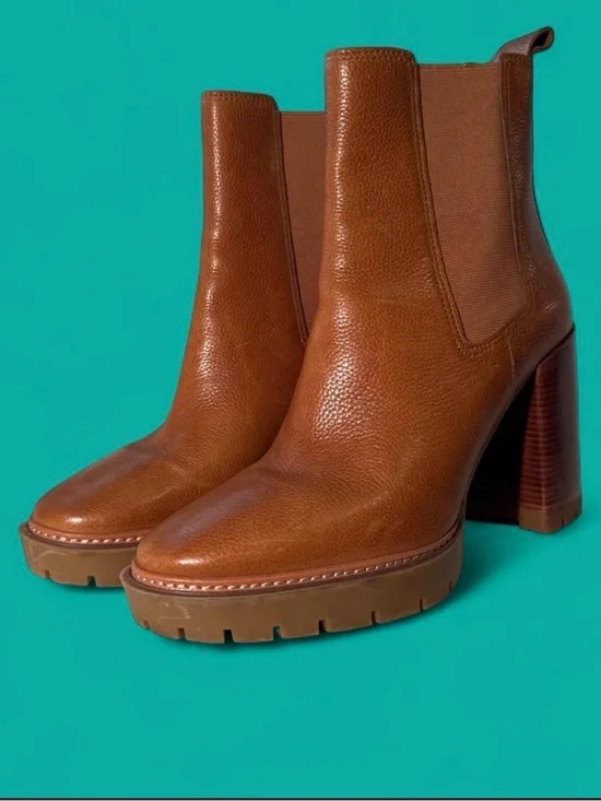 Tory Burch Carson Lug Sole Tumbled Leather Chelsea Boots