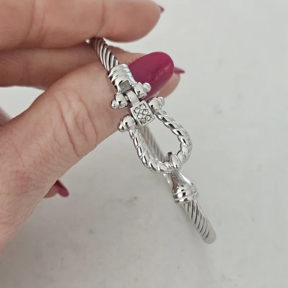 NEW 18KGP Stainless Steel Horseshoe Hook Cable Bangle