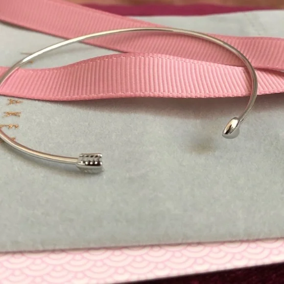 Ted Baker Cupid’s‎ Arrow Cuff - Silver NWT