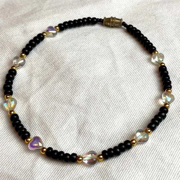 Vintage 90s Onyx and Iridescent Crystal Heart Anklet with Golden Bead Separators