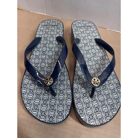 Tory Burch Navy White Link Pattern Wedge Flip Flop Sandals Gold Logo Medallion