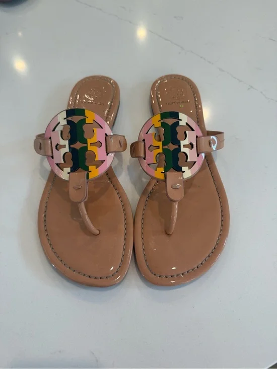 Tory Burch Nude Patent Leather Thong Sandals with Multicolor Logo