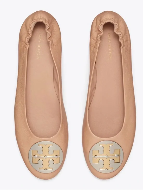 TORY BURCH 147379 SIZE 7 : LIGHT SAND / GOLD / SILVER 236 CLAIRE BALLET LEATHER