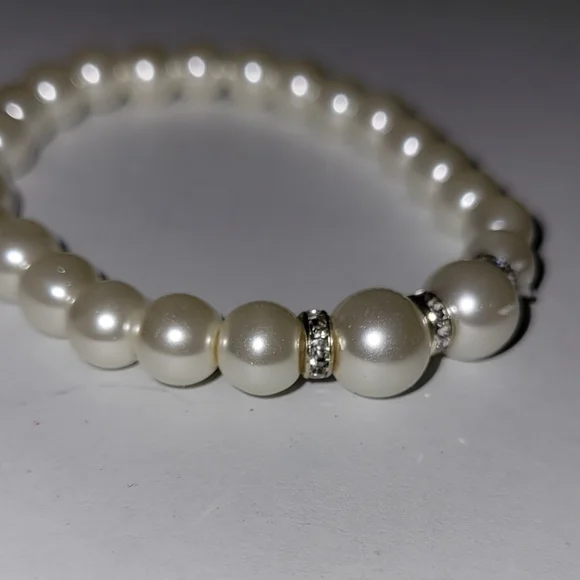 Pearl Faux & Rhinestone Stretch Bracelet