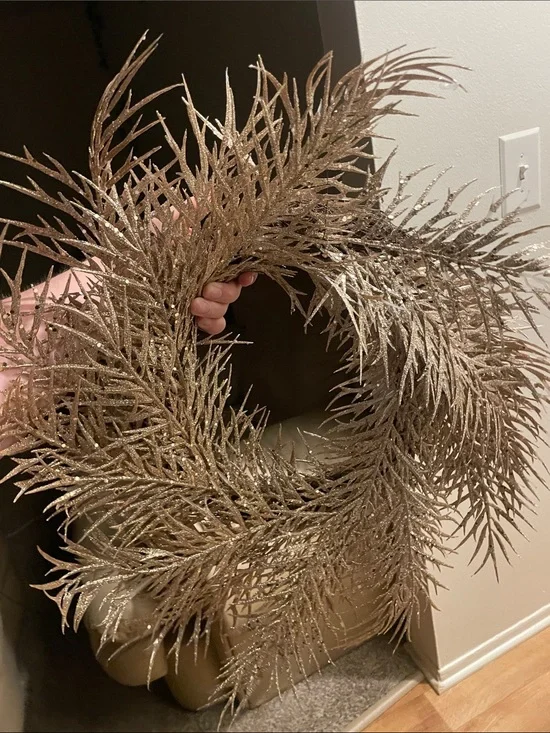Christmas sparklin door hanger for front door