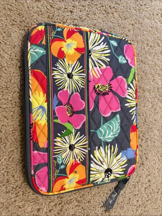 Quilted Floral iPad / Tablet Sleeve