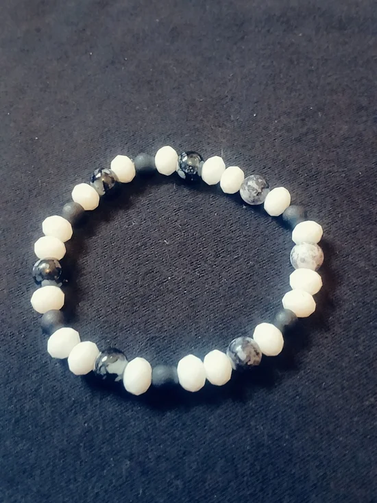 Black and White Beaded Stretch Bracelet for Women