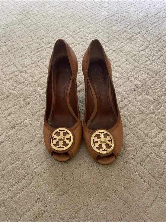Tory Burch Brown Leather Peep-Toe Heels with Gold Logo Medallion