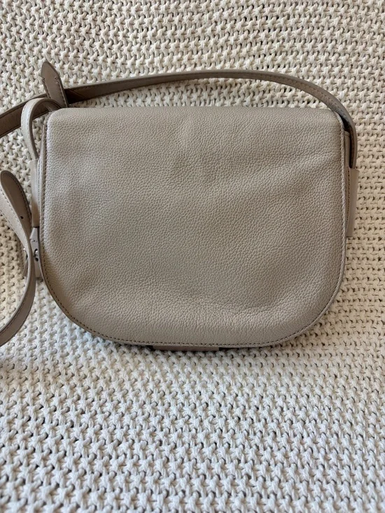 Tory Burch Pebbled Light Gray/taupe Leather Crossbody with magnetic closure
