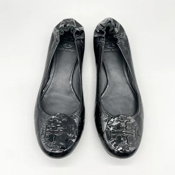 Tory Burch Reva Black Patent Leather Scrunch Ballet Flats Logo Medallion 8.5M