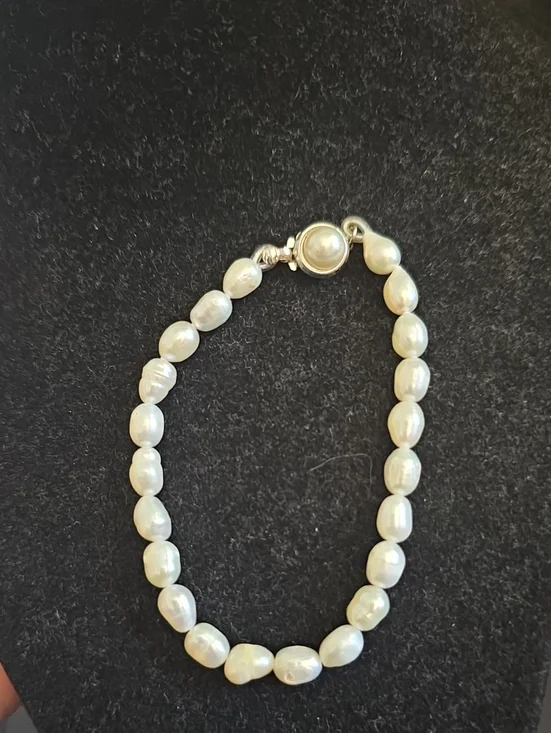 Cultured Freshwater White Pearl Bracelet with Silver Clasp