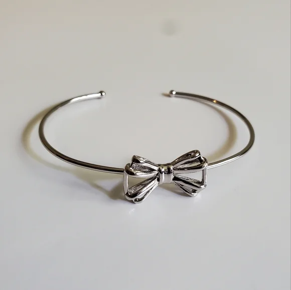Ted Baker Sennya Sweetie SILVER Geometric Bow Ultrafine Cuff Bangle