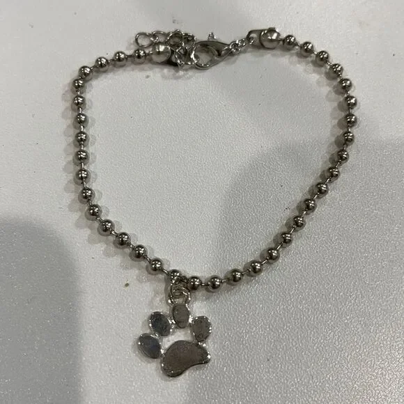 PAW PRINT Bracelet!