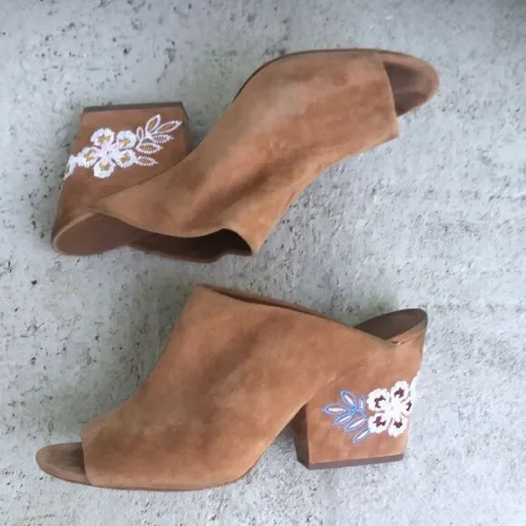 Tory Burch Embroidered heels