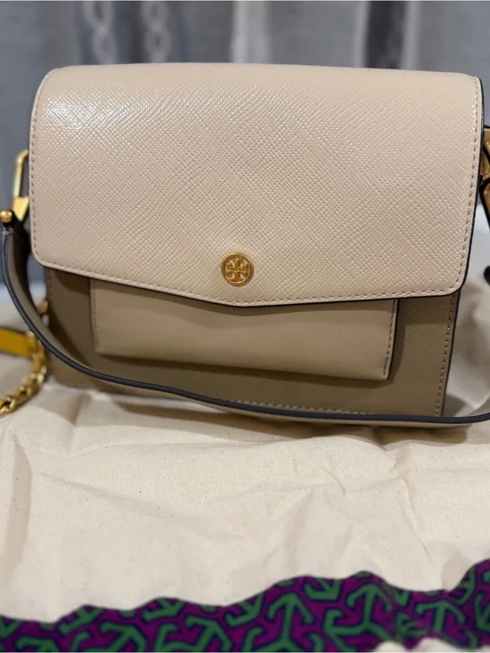 Tory Burch Two-Tone Beige & Cream Crossbody Bag