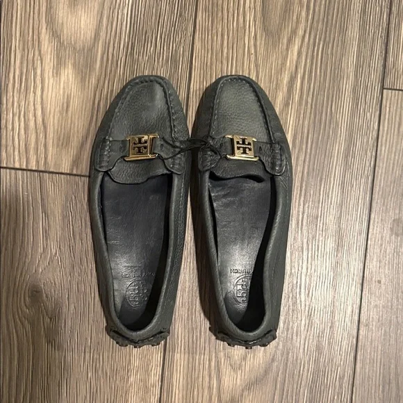 Tory Burch Kendrick Black Leather Driving Loafers with Gold Logo Classic Comfort