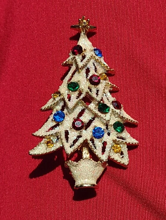 Vintage EISENBERG ICE Christmas Tree Pin Brooch Frosted White Rhinestones 2 1/4