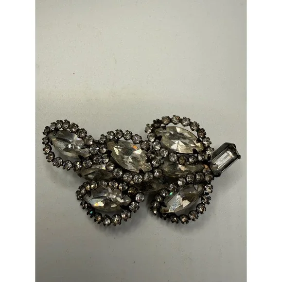 Vintage Weiss Clear Rhinestone‎ Leaf Brooch Antiqued Silver Tone Signed Pin 2.5