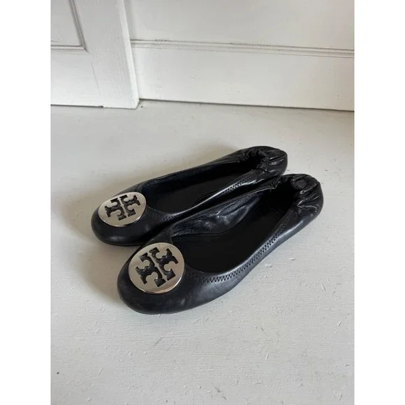 Tory Burch Reva black ballet flats size 7M.‎ Lightly worn