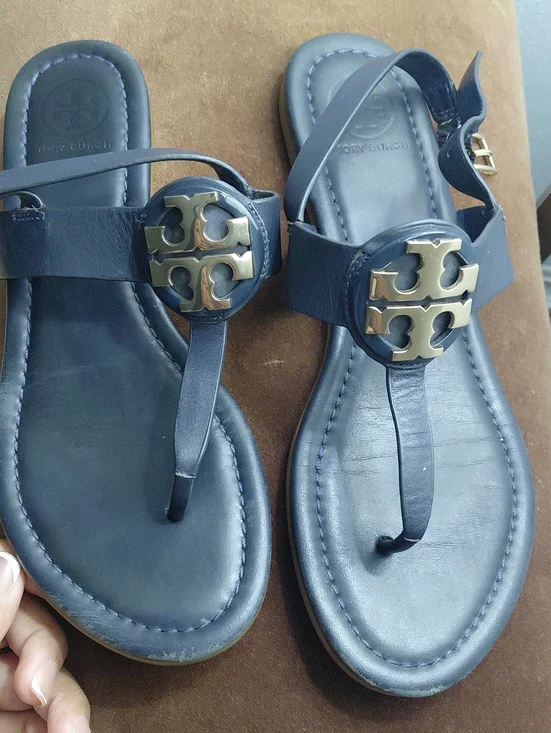 Tory Burch Navy Leather Thong Sandals with Gold Logo Medallions