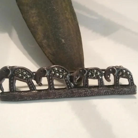 Marcasite Elephant Family of 4 Brooch Pin