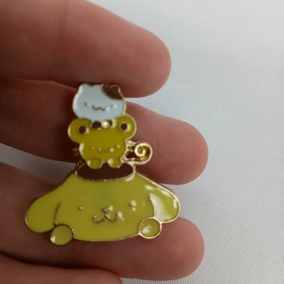 SANRIO Cute Butterly‎ Yellow pompompurin Enamel Pin