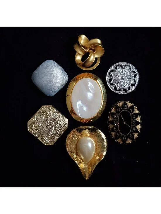 Vintage Scarf Clip Lot of 7 Gold Silver Tone Signed Unsigned