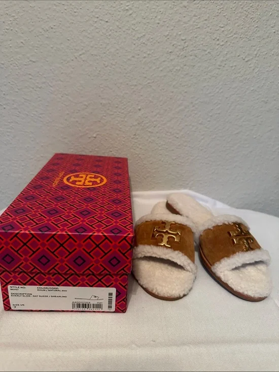 Tory Burch Everly Slide-Natural Chestnut Suede/Shearling Slide with Gold Logo