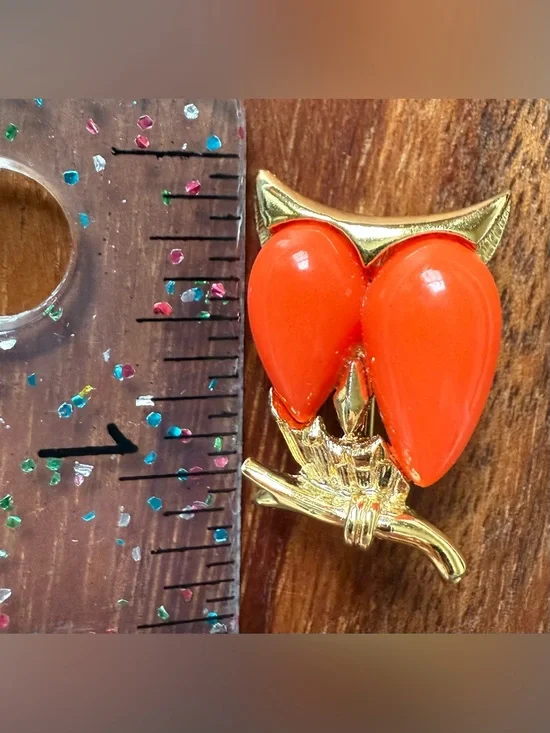 Unusual Vintage Gold and Bright Orange Thermoset Owl Brooch Pin Gold Tone